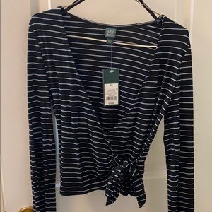 NWT wild fable wrap top